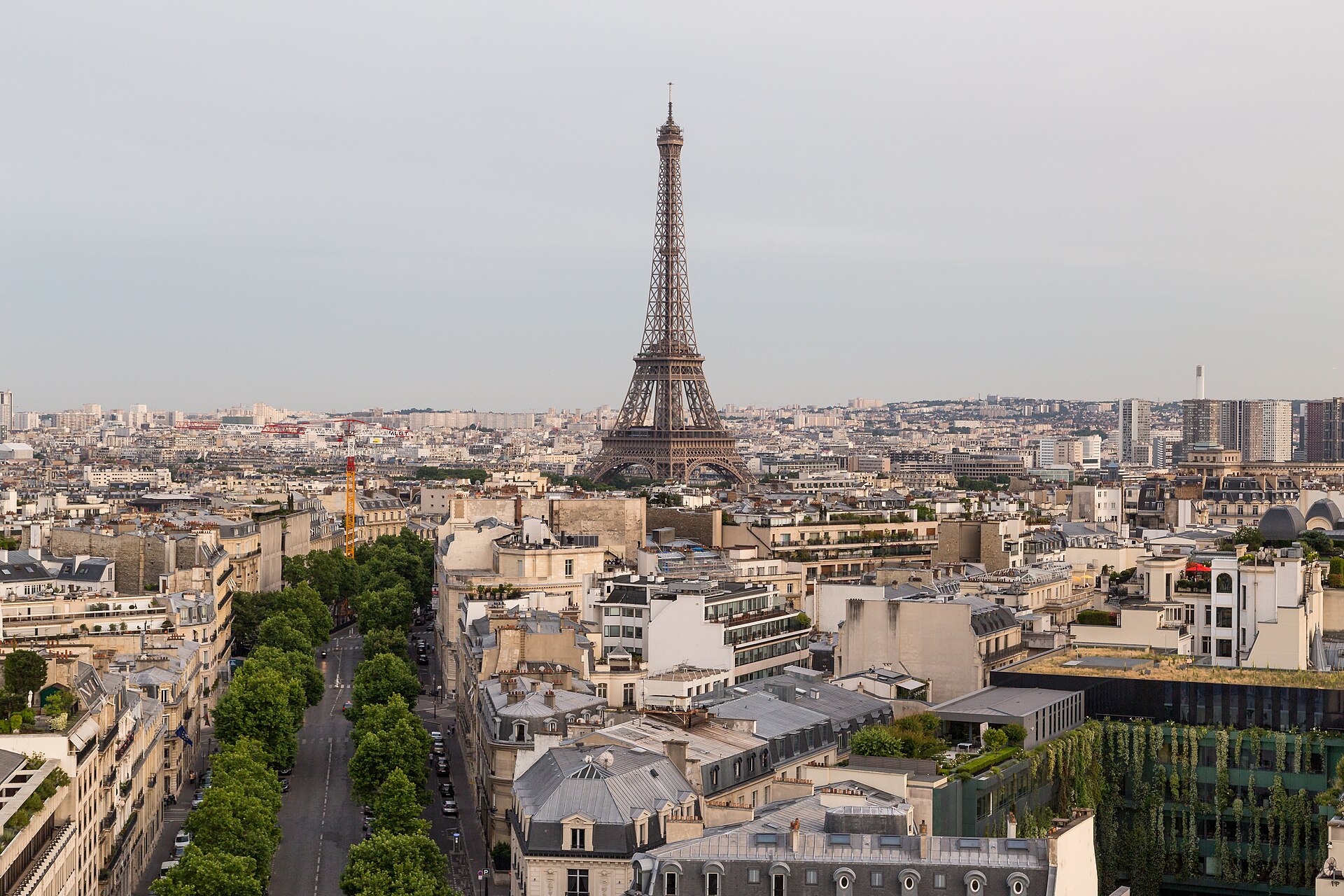 Los tejados de París y la Torre Eiffel